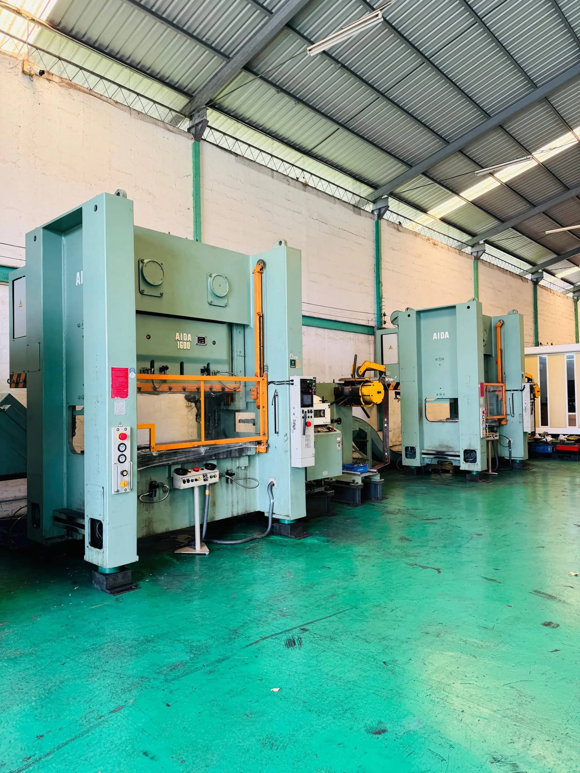 ซื้อขายเครื่องจักรมือสอง