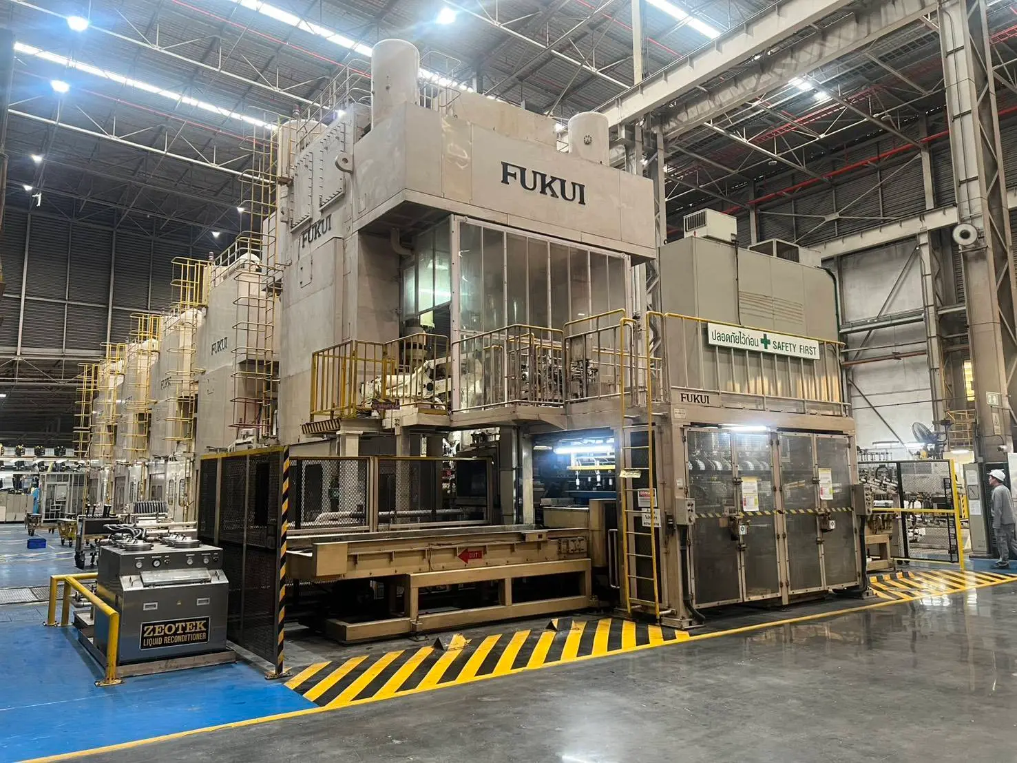 FUKUI DFE1000X600 เครื่องปั๊มกล 1000T